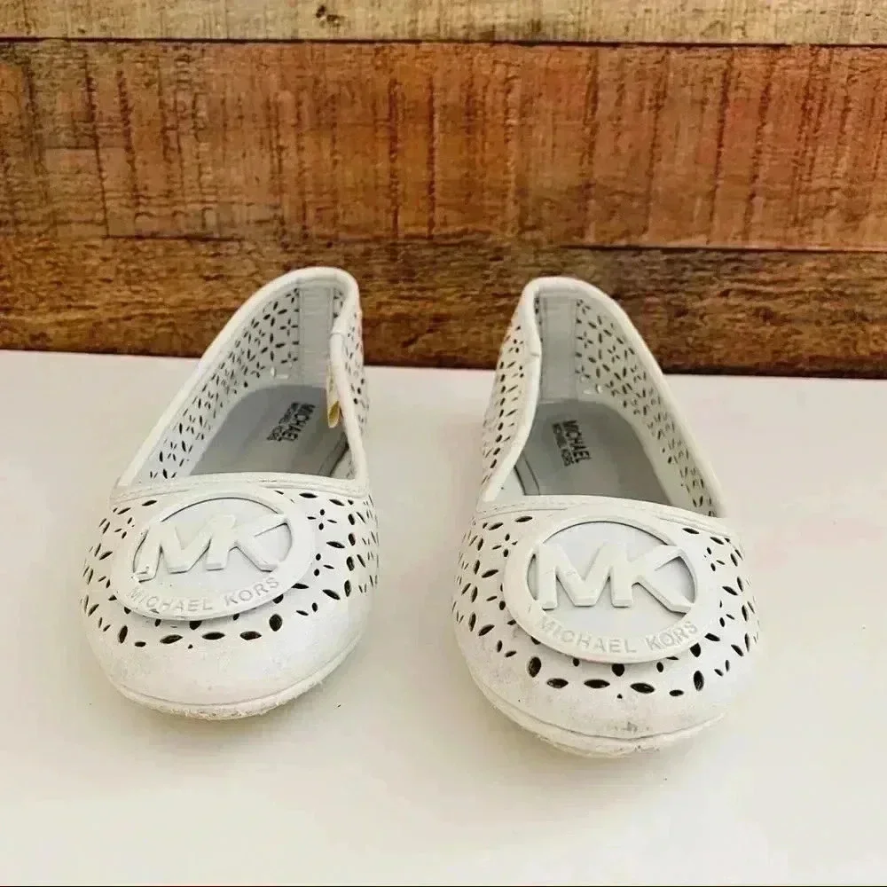 Micheal Kors White Flats